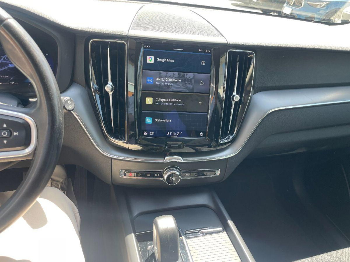 Volvo XC60 B4 automatico Core (10)