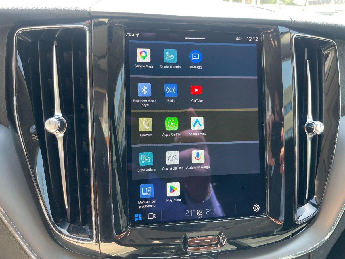 Volvo XC60 B4 automatico Core (13)