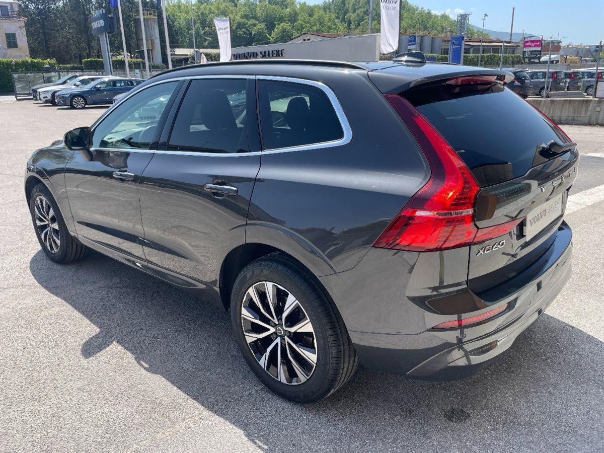 Volvo XC60 B4 automatico Core (6)
