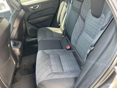 Volvo XC60 B4 automatico Core (7)