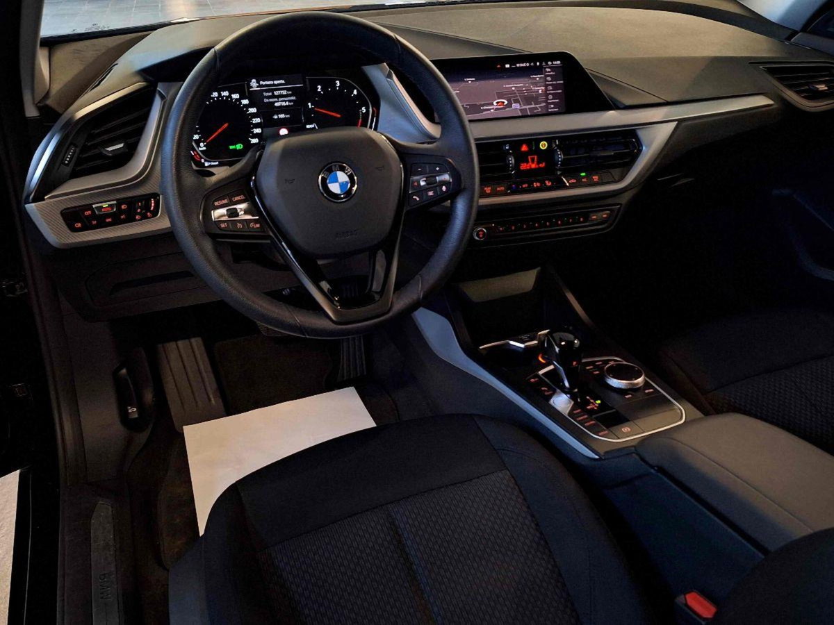 BMW Serie 1 116d Business Advantage (10)