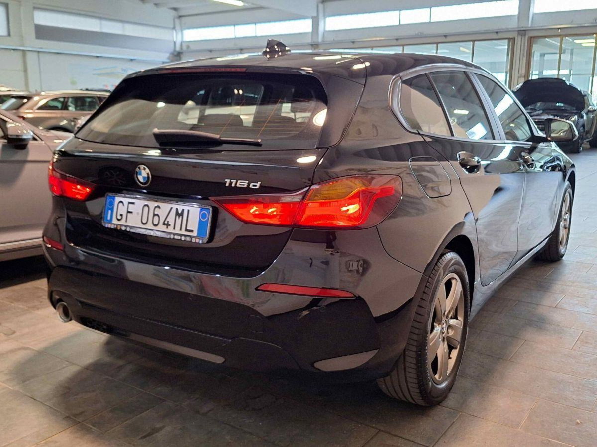 BMW Serie 1 116d Business Advantage (3)