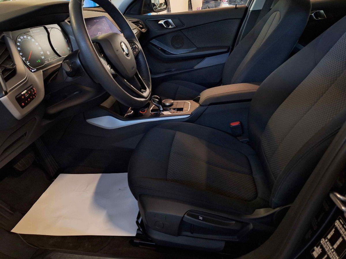 BMW Serie 1 116d Business Advantage (8)