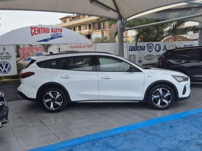 Ford Focus Station Wagon 1.0 EcoBoost 125 CV automatico SW Active (6)