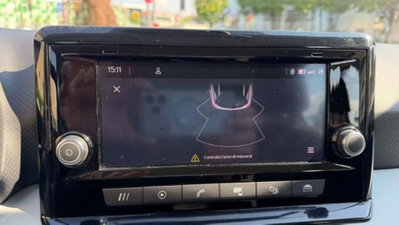SEAT Arona 1.0 ecotsi Style 95cv (9)