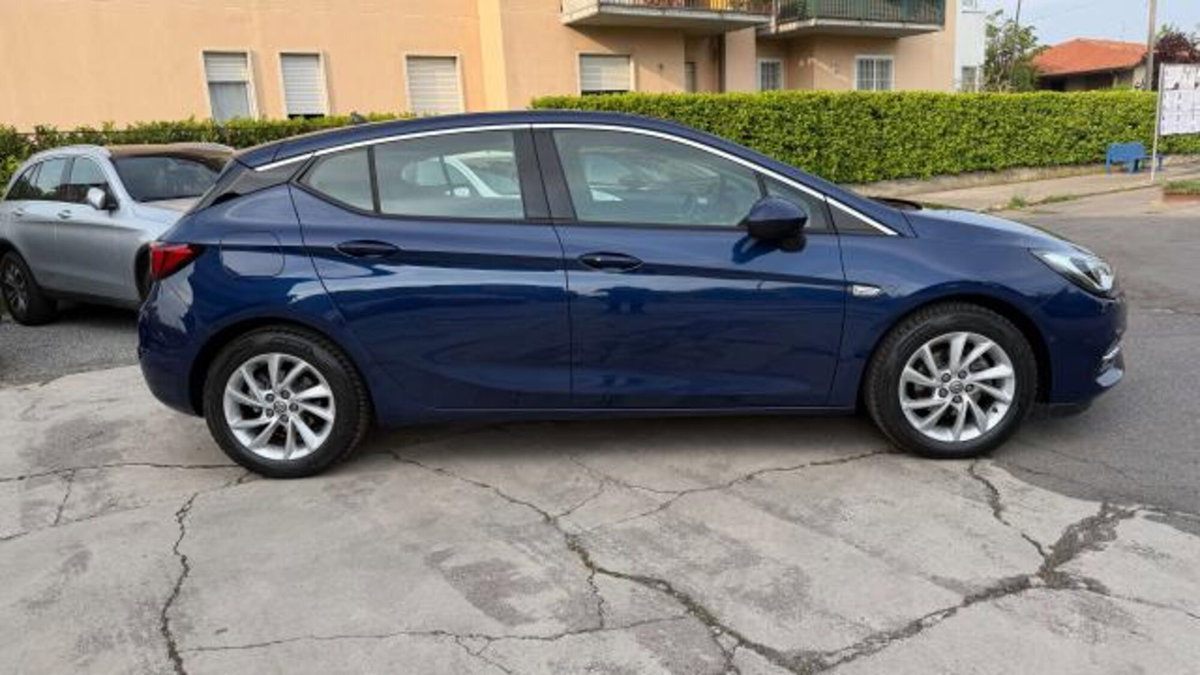 Opel Astra 1.5 CDTI 105 CV S&S 5 porte 2020 (5)