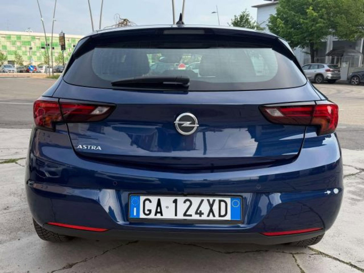 Opel Astra 1.5 CDTI 105 CV S&S 5 porte 2020 (6)