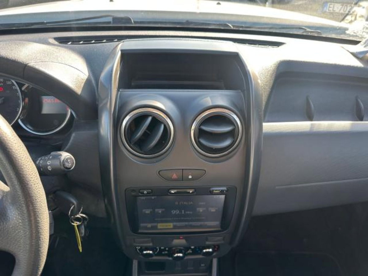 Dacia Duster 1.6 110CV 4x2 GPL Lauréate (14)