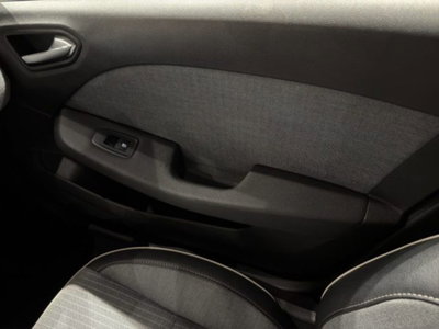 Renault Clio TCe 90 CV 5 porte Techno (17)