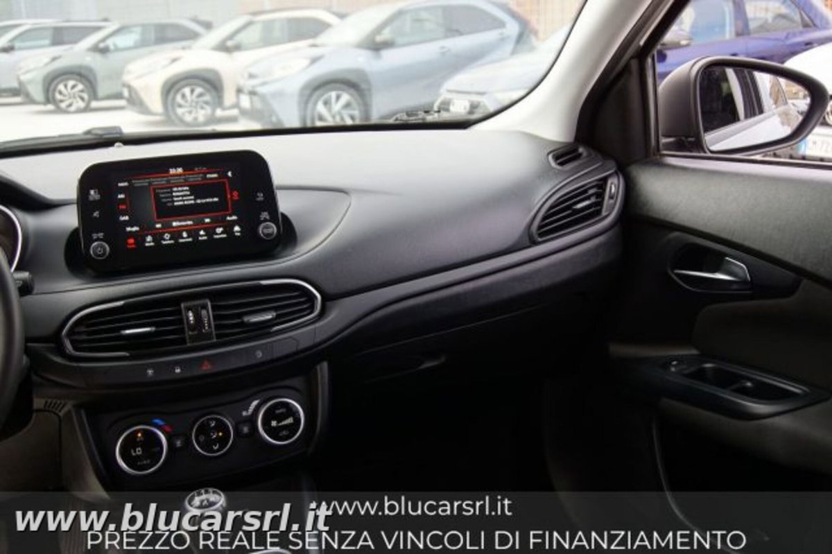 Fiat Tipo Tipo 5p 1.0 t3 Cross 100cv (9)