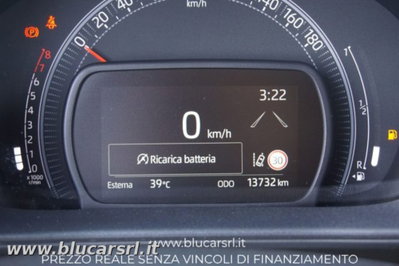 Toyota Aygo X 1.0 Lounge 72cv (15)