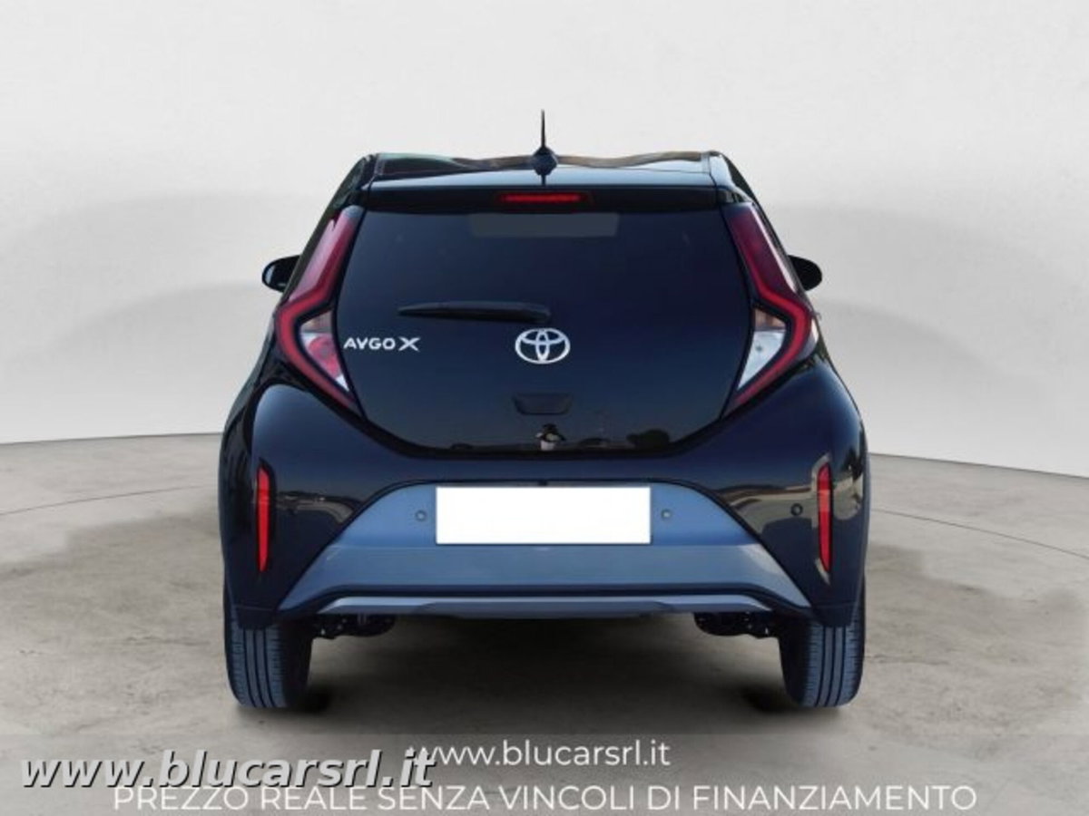 Toyota Aygo X 1.0 Lounge 72cv (5)