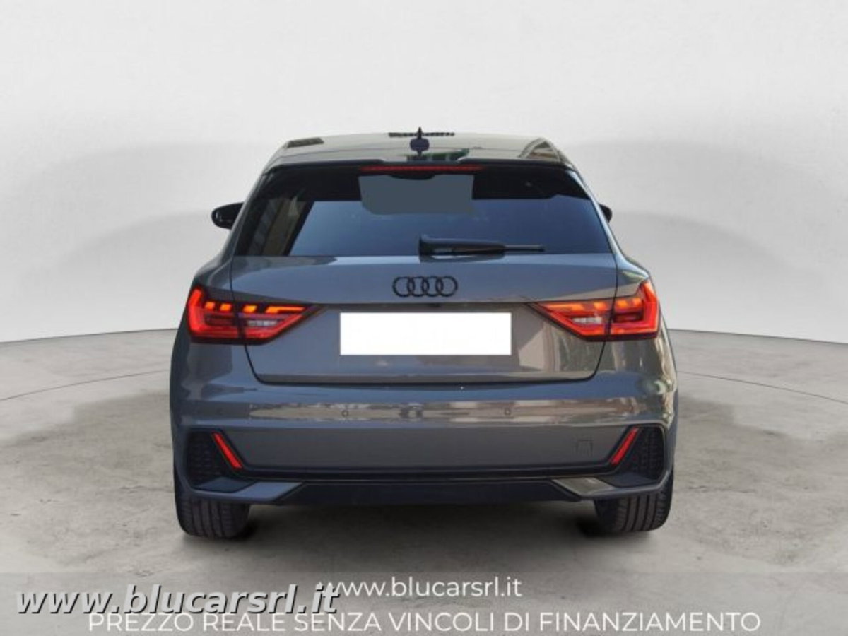 Audi A1 Sportback 30 1.0 tfsi S Line Edition 116cv s-tronic (4)