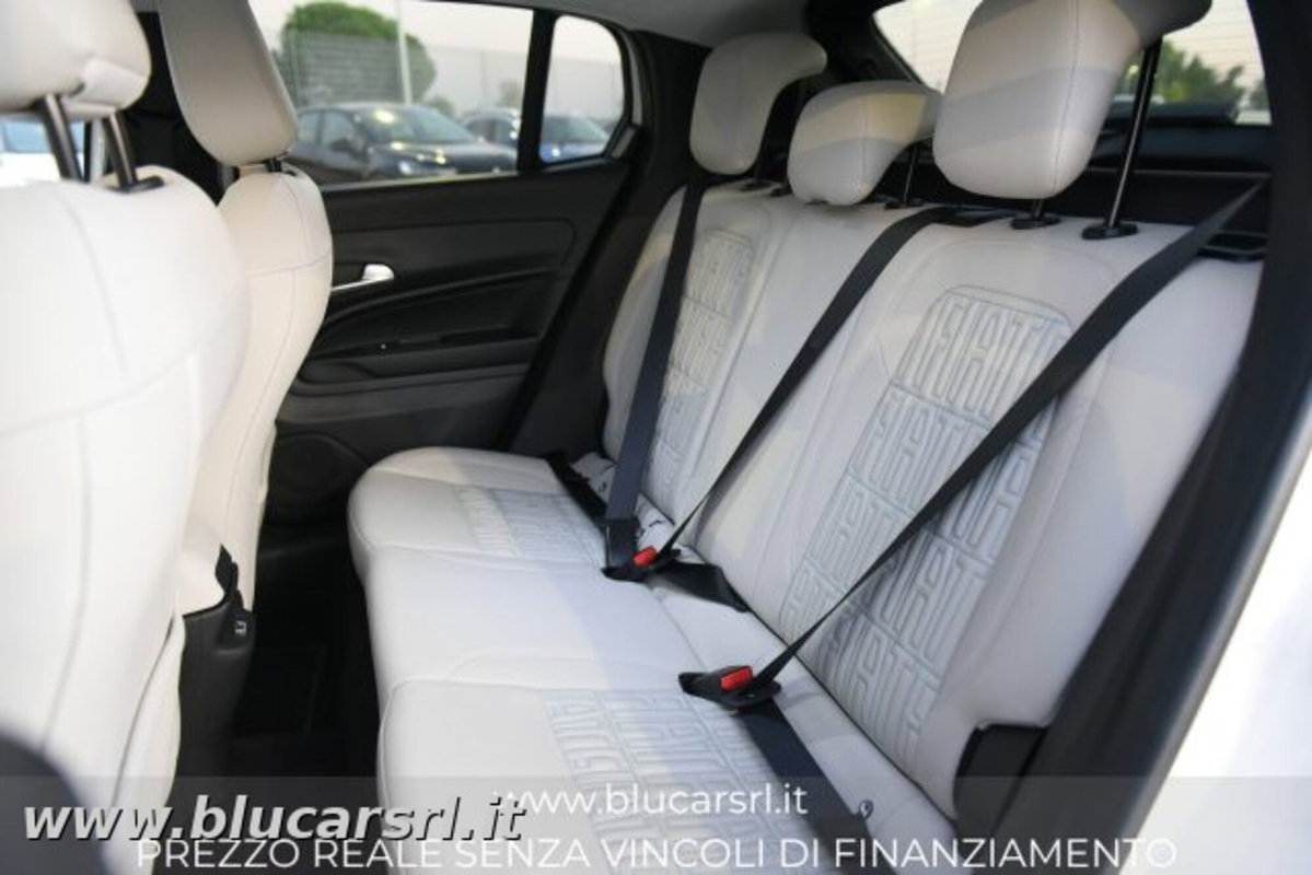 Fiat 600 1.2 hybrid La Prima 110cv auto (16)