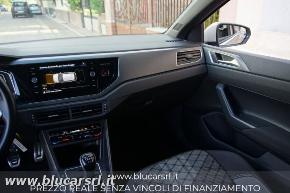 Volkswagen Polo 1.0 tsi R-Line 95cv (9)