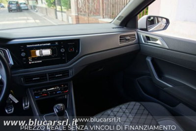 Volkswagen Polo 1.0 tsi R-Line 95cv (9)