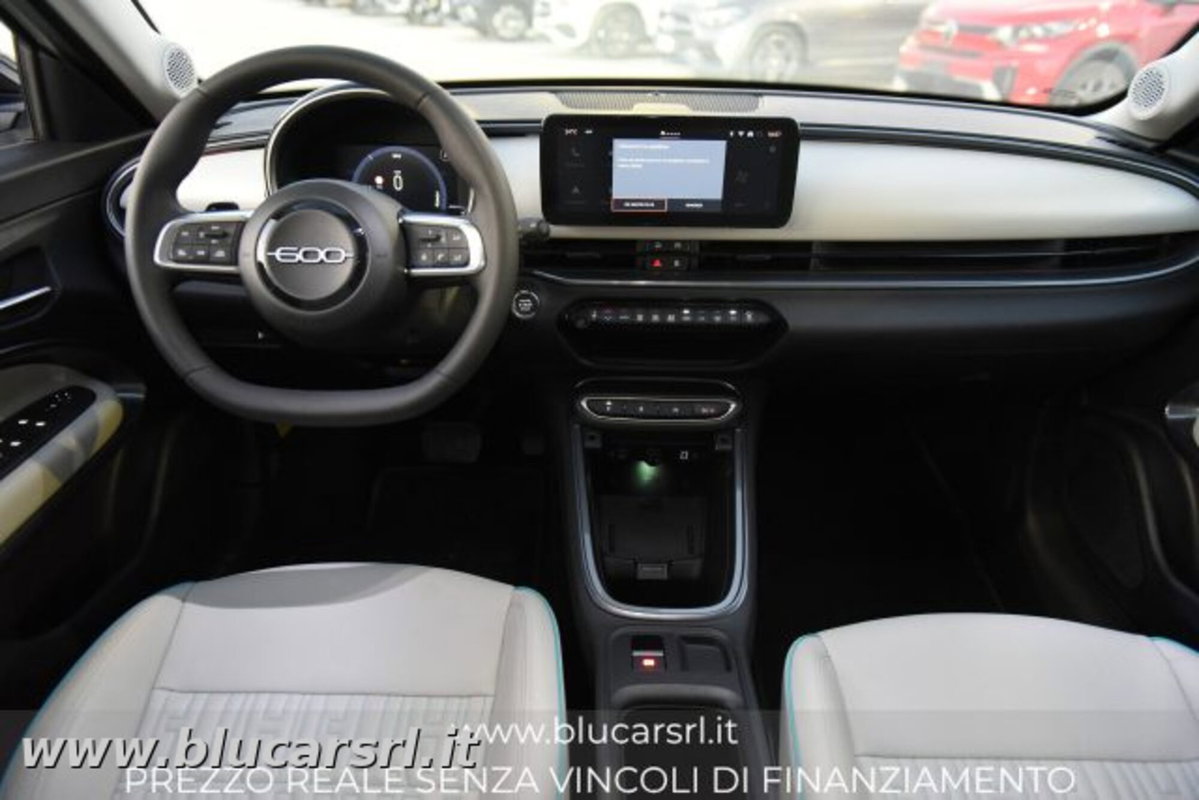 Fiat 600 1.2 hybrid La Prima 110cv auto (11)