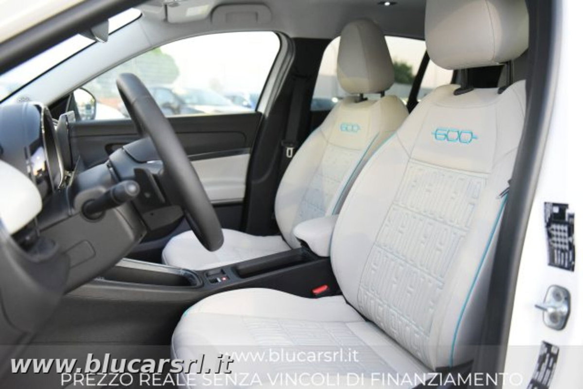 Fiat 600 1.2 hybrid La Prima 110cv auto (8)