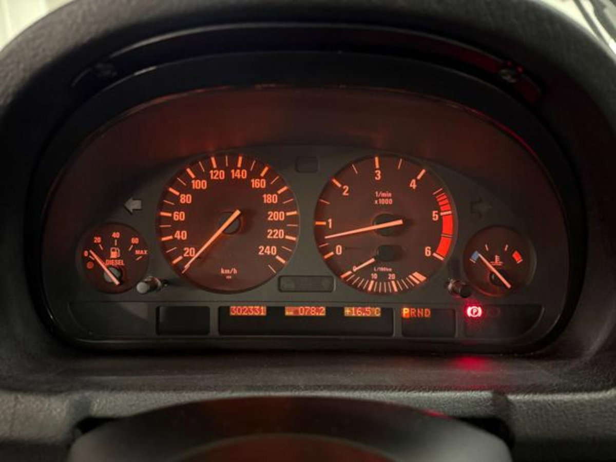 BMW X5 3.0d cat (16)