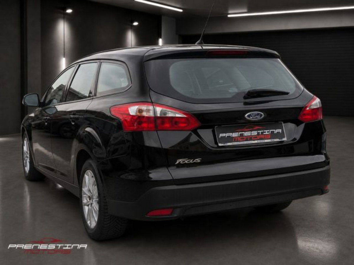 Ford Focus Station Wagon 1.6 TDCi 115 CV SW Titanium (3)