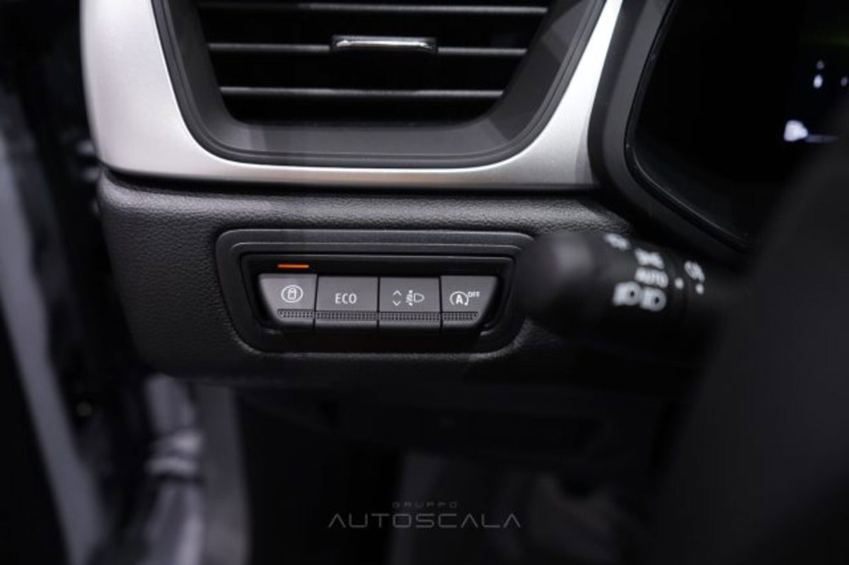 Renault Captur 1.2 eco-g Evolution 120cv (17)