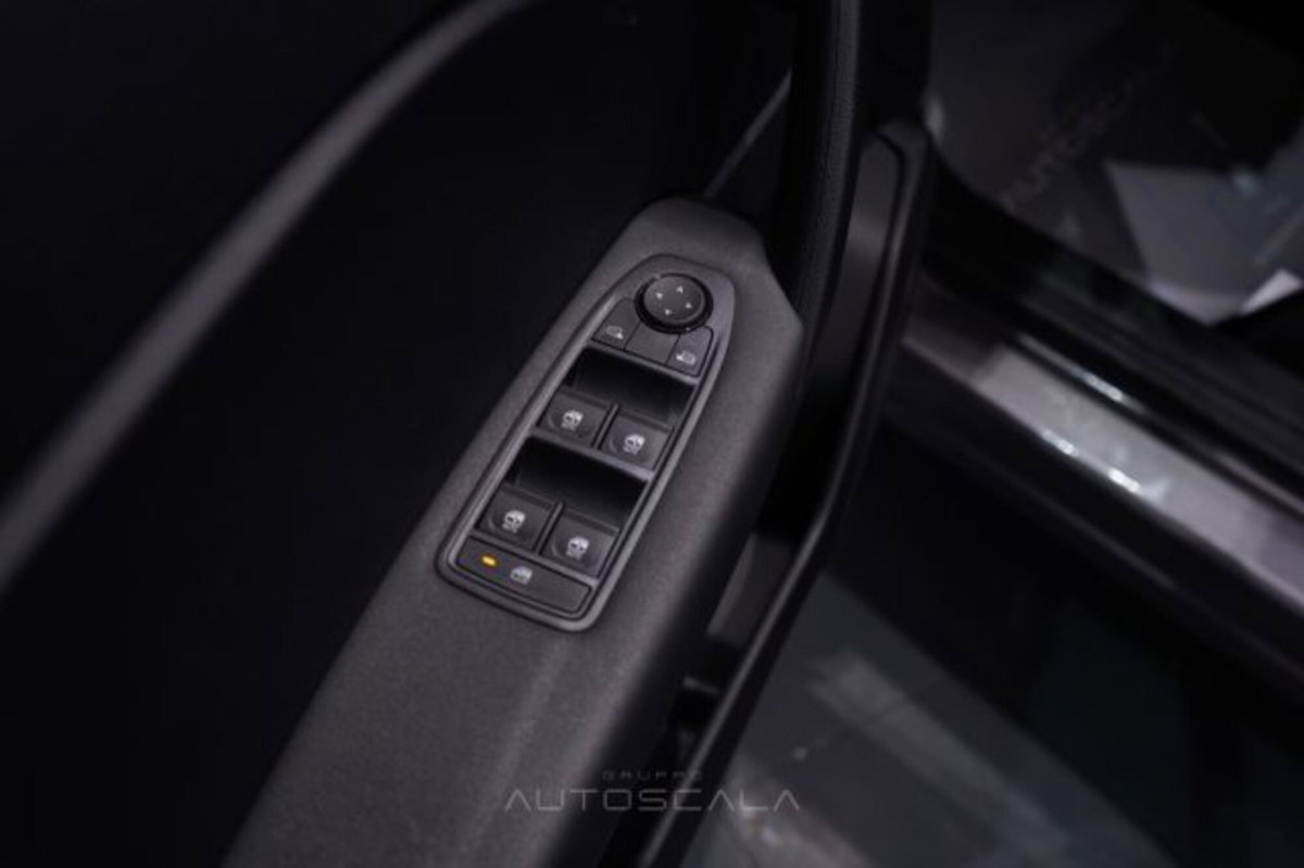 Renault Captur 1.2 eco-g Evolution 120cv (10)