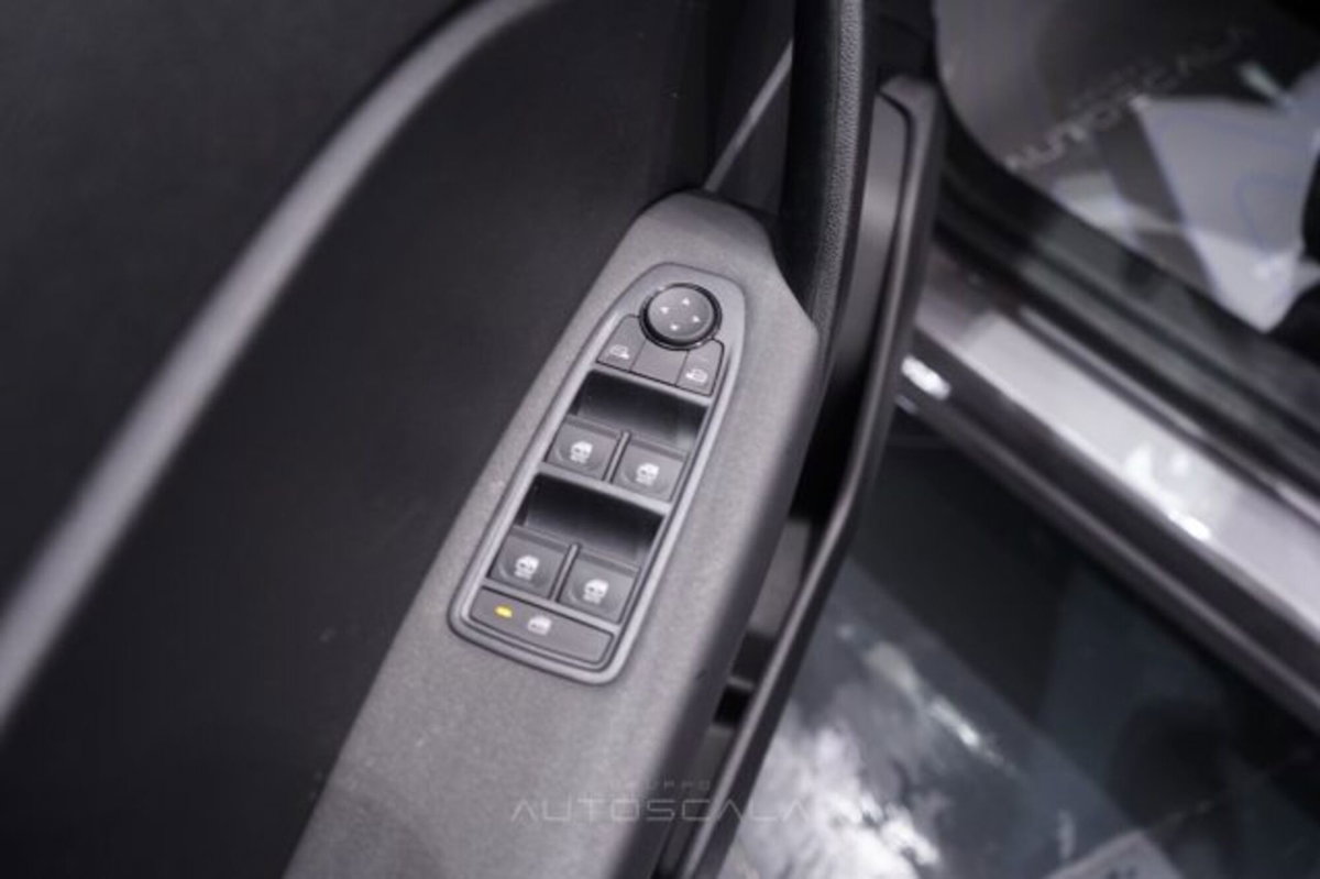 Renault Captur 1.2 eco-g Evolution 120cv (10)
