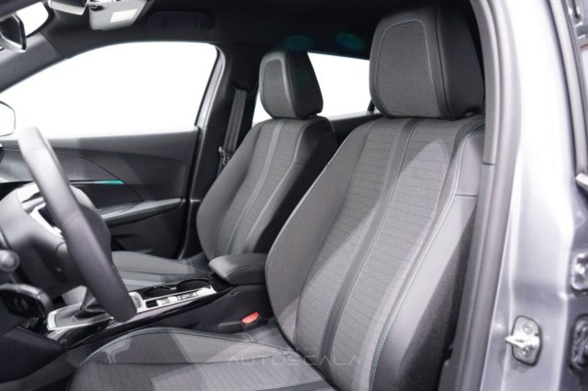 Peugeot 2008 1.2 puretech Allure s&s 130cv eat8 (11)