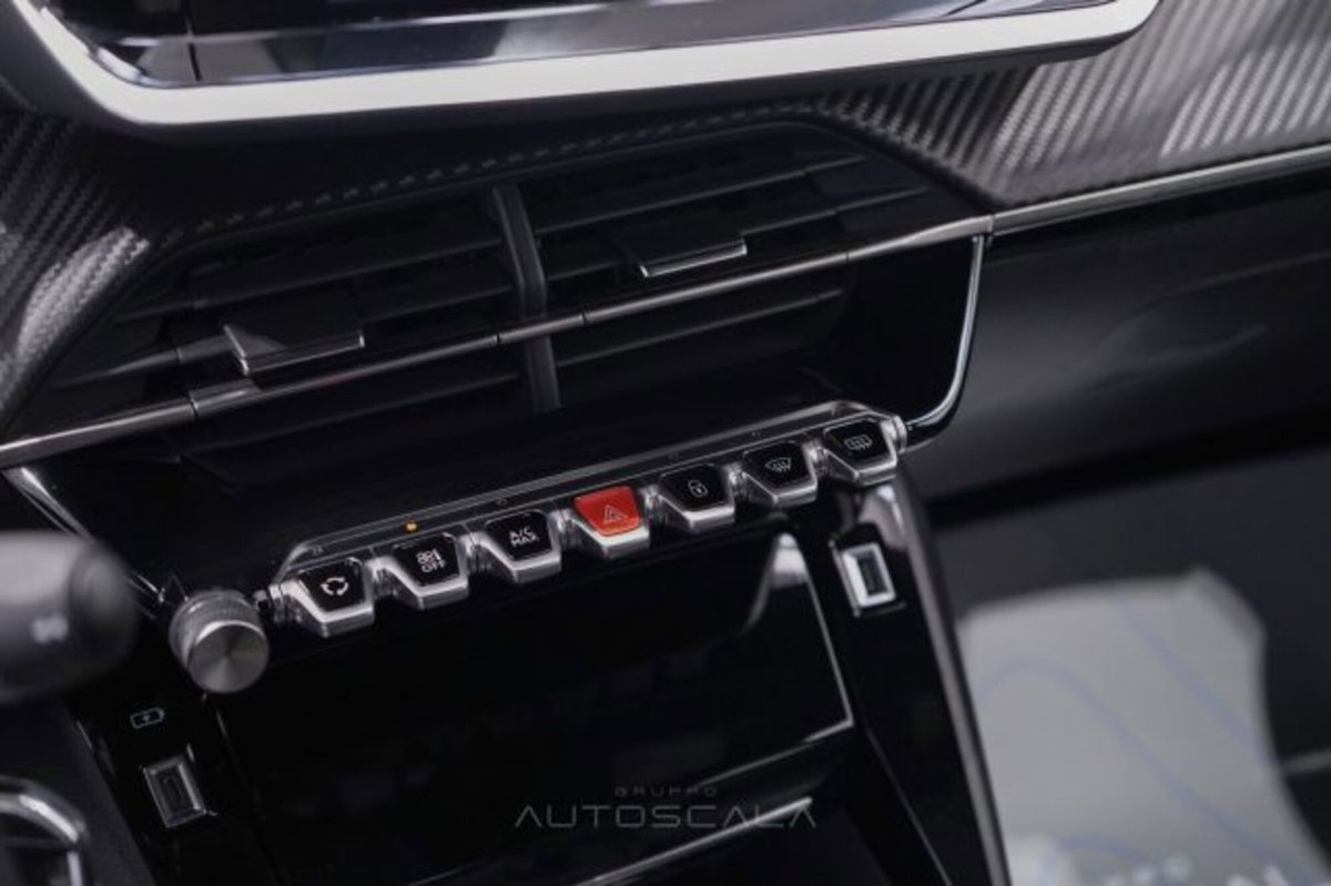 Peugeot 2008 1.2 puretech Allure s&s 130cv eat8 (16)