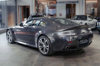 Aston Martin V12 Coupé Vantage Coupé (5)