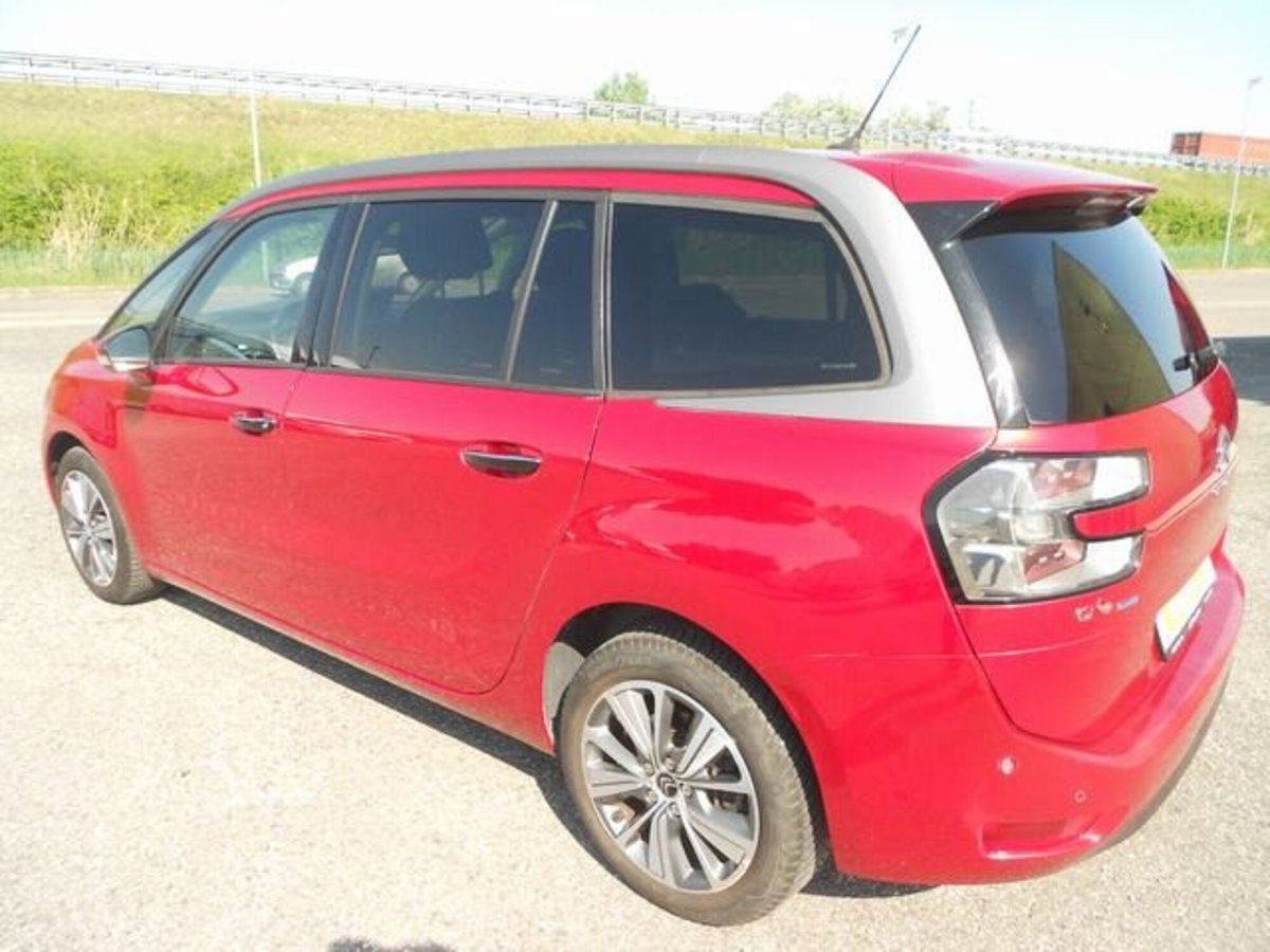 Citroen Grand C4 Picasso BlueHDi 150 S&S Intensive (4)
