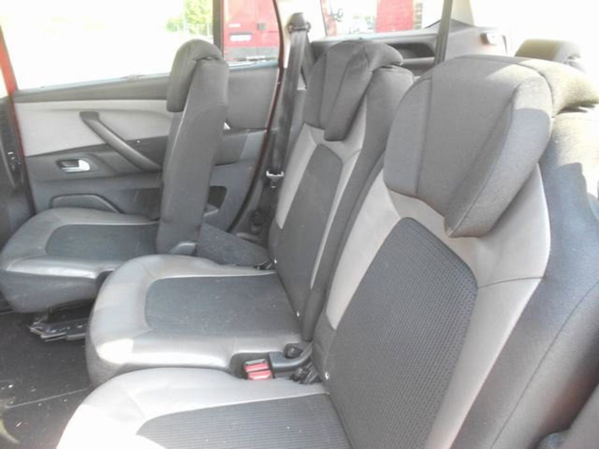 Citroen Grand C4 Picasso BlueHDi 150 S&S Intensive (8)
