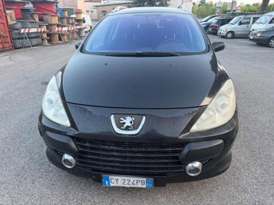 Peugeot 307 SW 16V HDi 110CV Station HDI Clima (14)