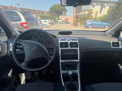 Peugeot 307 SW 16V HDi 110CV Station HDI Clima (18)