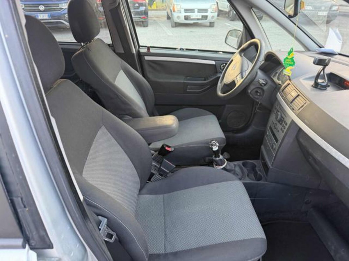 Opel Meriva 1.3 CDTI Cosmo (8)