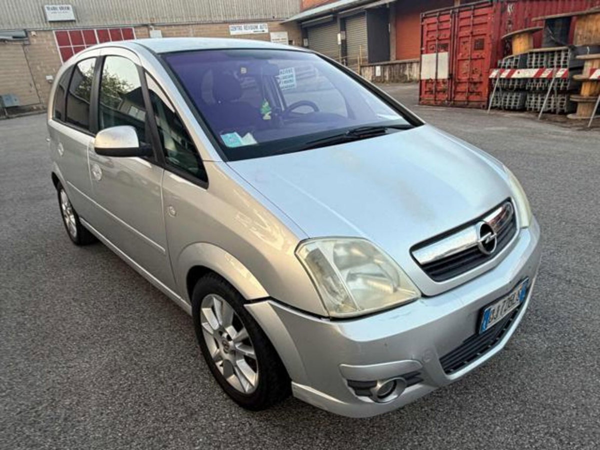 Opel Meriva 1.3 CDTI Cosmo (13)