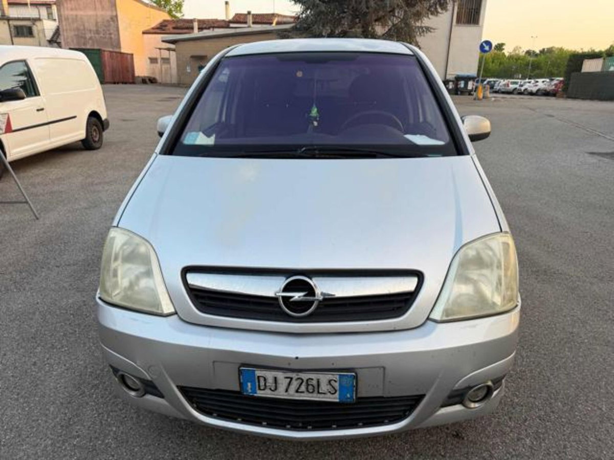 Opel Meriva 1.3 CDTI Cosmo (9)