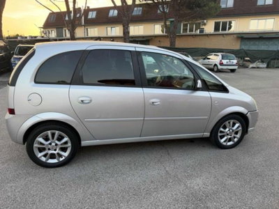 Opel Meriva 1.3 CDTI Cosmo (4)
