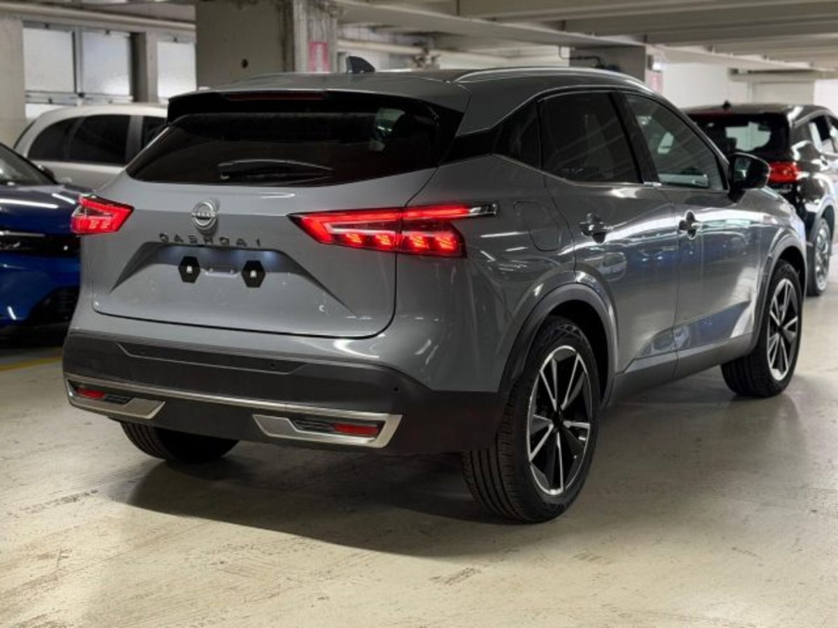 Nissan Qashqai 1.3 mhev Tekna 4wd 158cv xtronic (6)