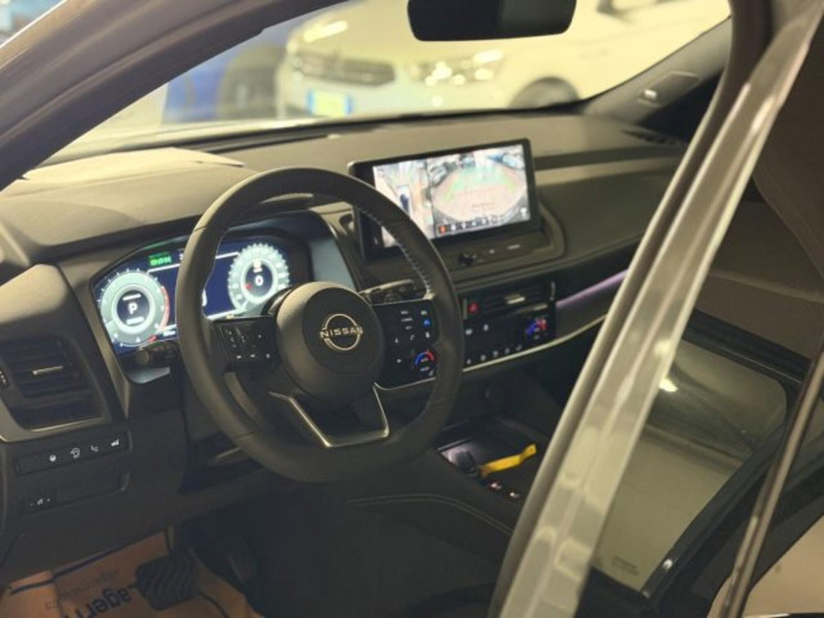 Nissan Qashqai 1.3 mhev Tekna 4wd 158cv xtronic (7)