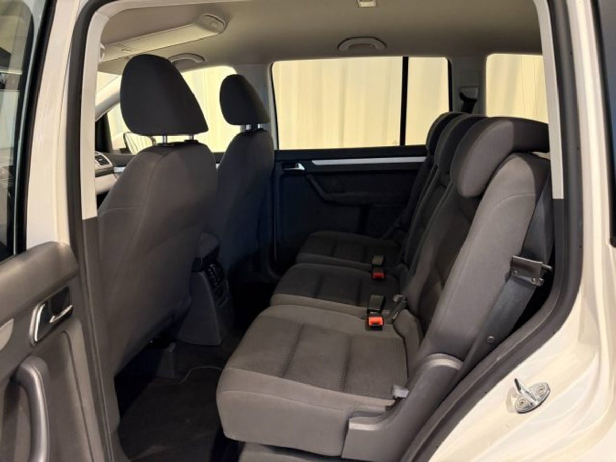 Volkswagen Touran 1.6 TDI Trendline (5)