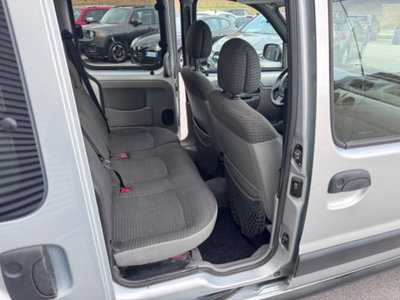 Renault Kangoo 1.9 dCi 4x4 5p. Fairway (17)
