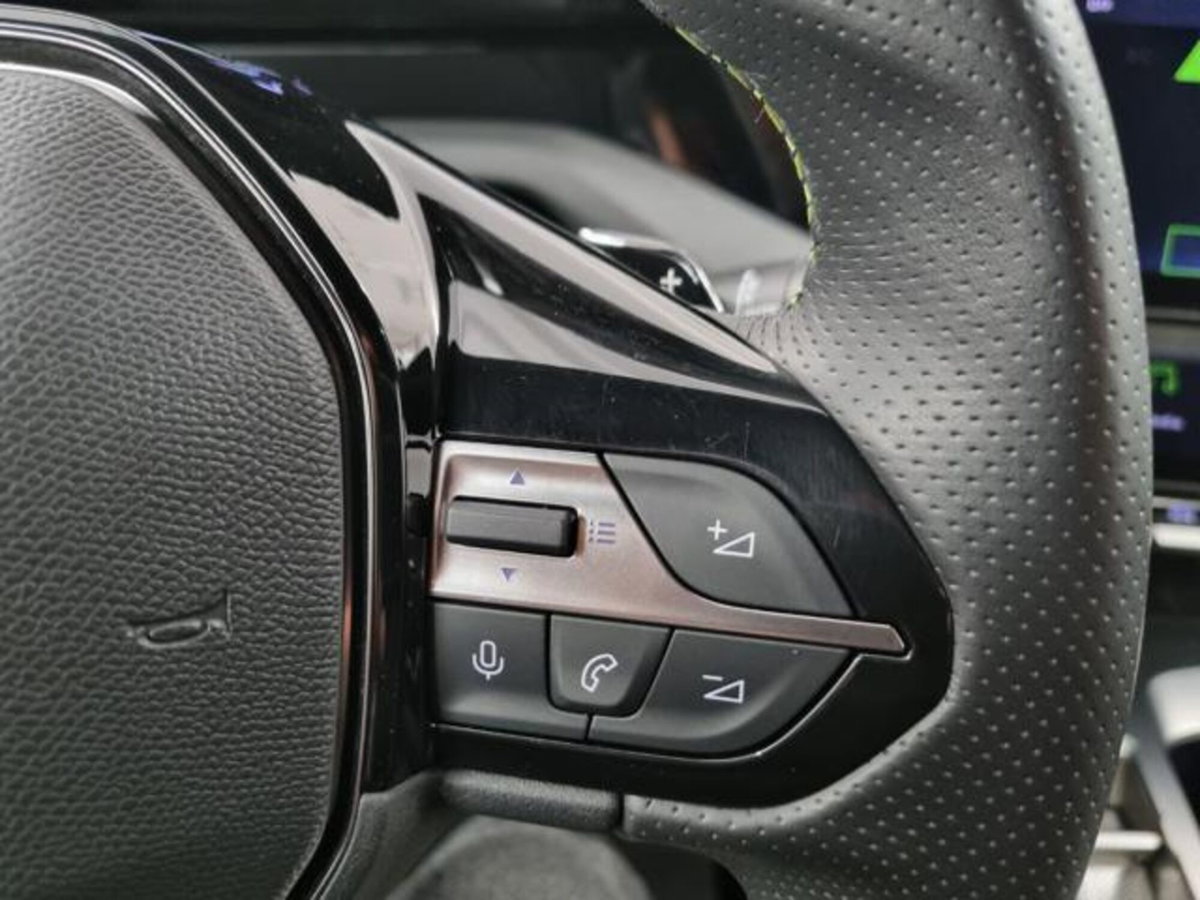 Peugeot 308 PureTech Turbo 130 S&S EAT8 GT (16)