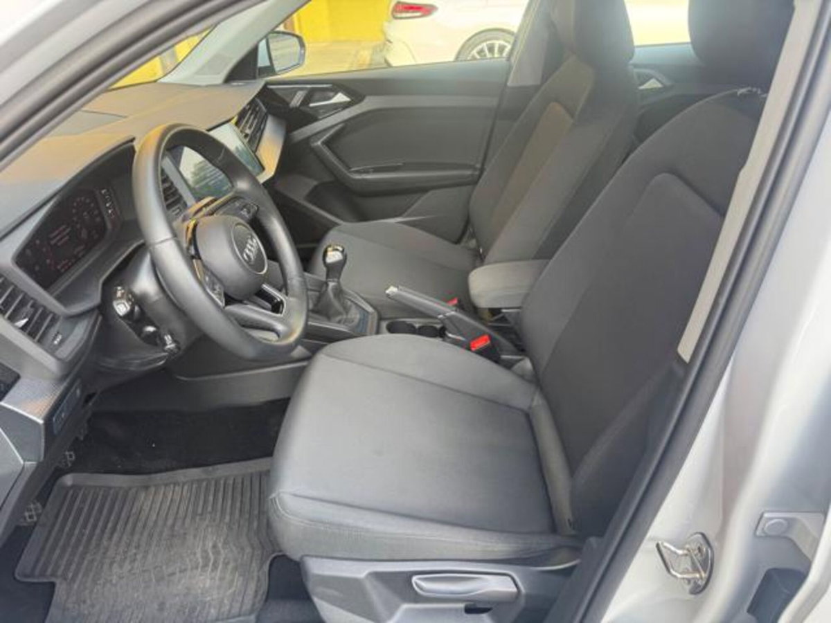 Audi A1 Sportback Sportback 25 1.0 tfsi Business (12)