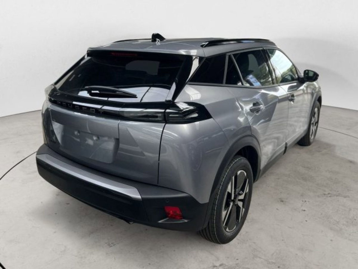 Peugeot 2008 1.2 turbo Allure 100cv (3)