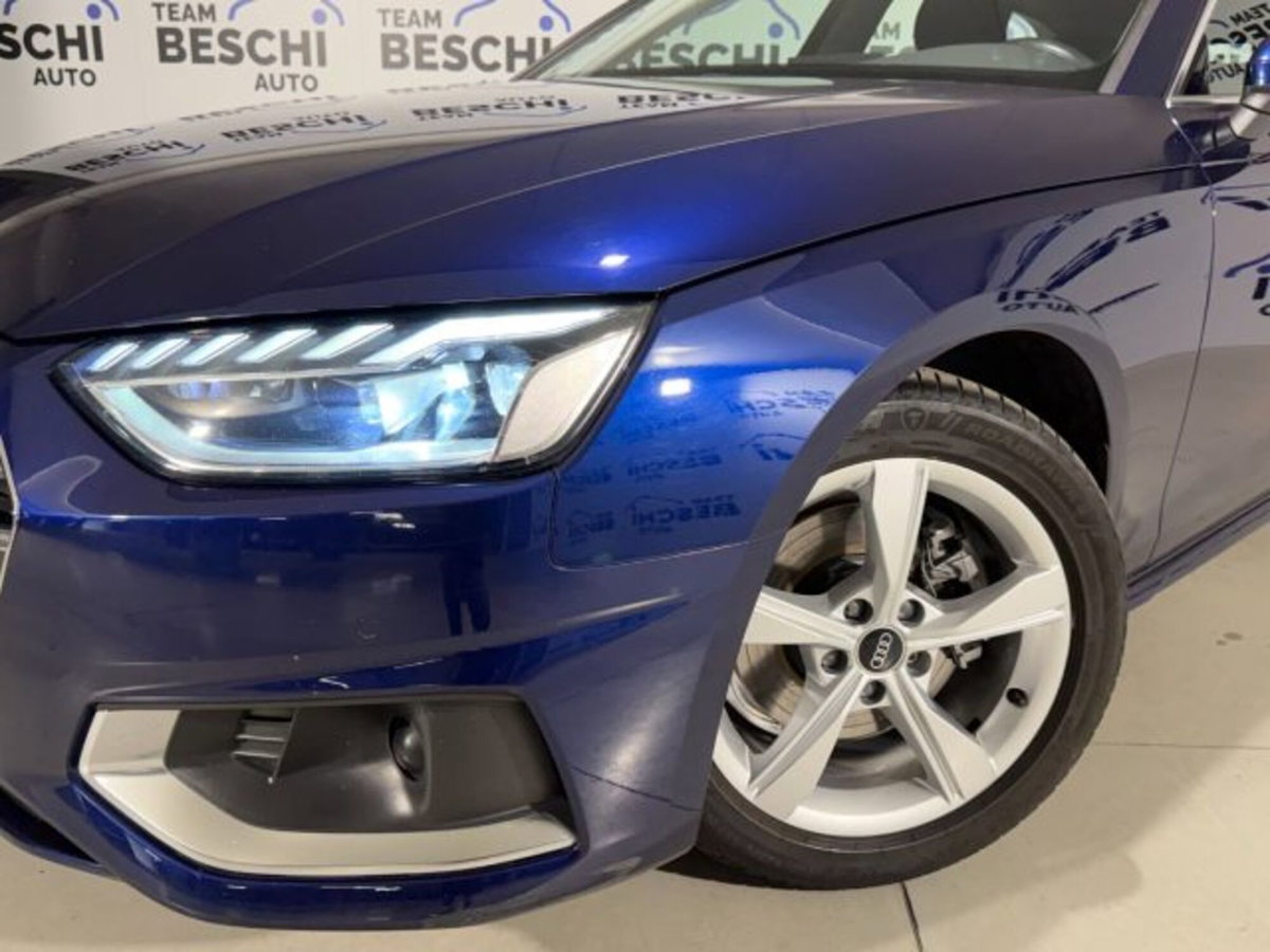 Audi A4 Avant 35 TDI/163 CV S tronic Business Advanced (14)