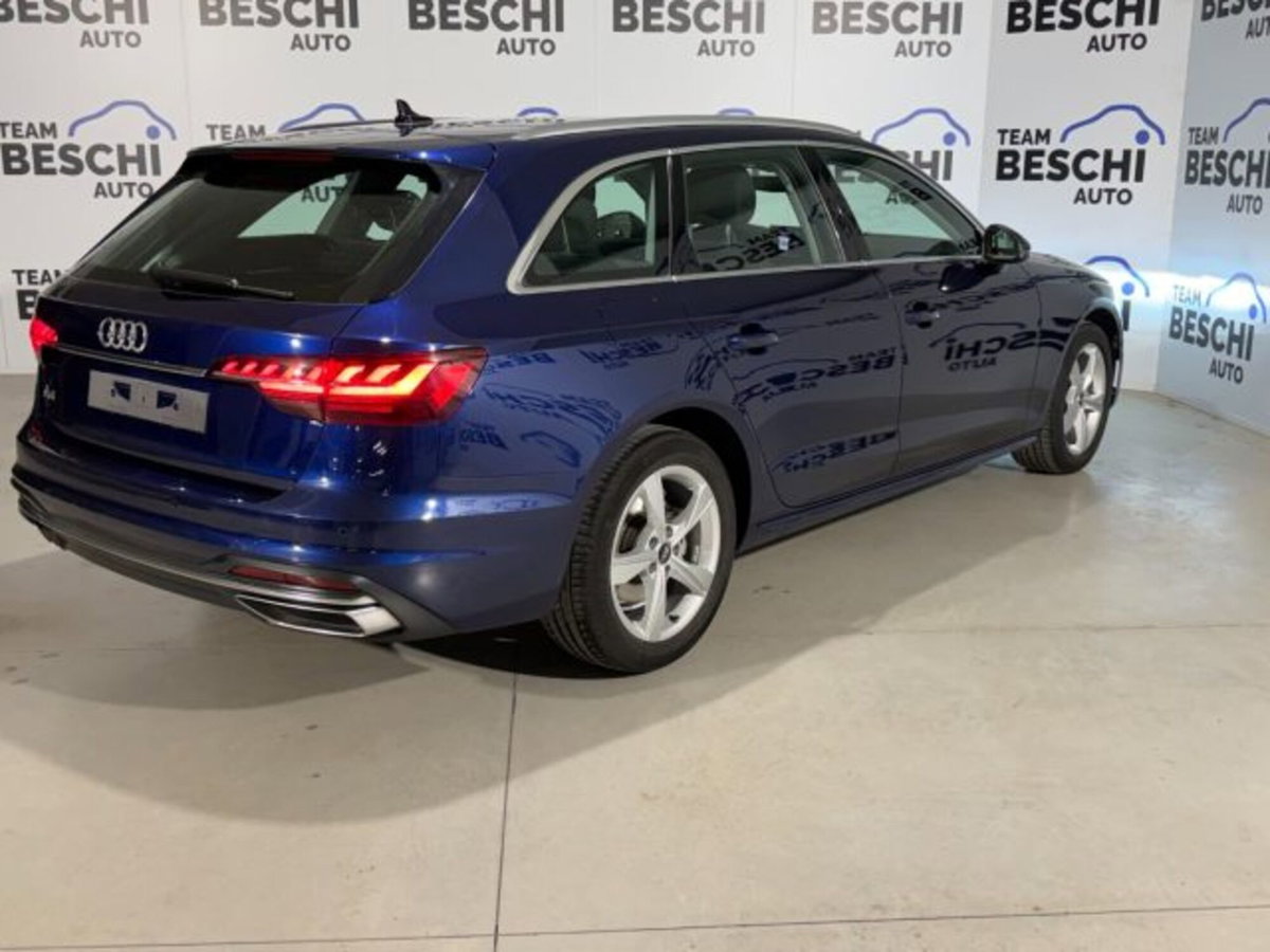 Audi A4 Avant 35 TDI/163 CV S tronic Business Advanced (2)