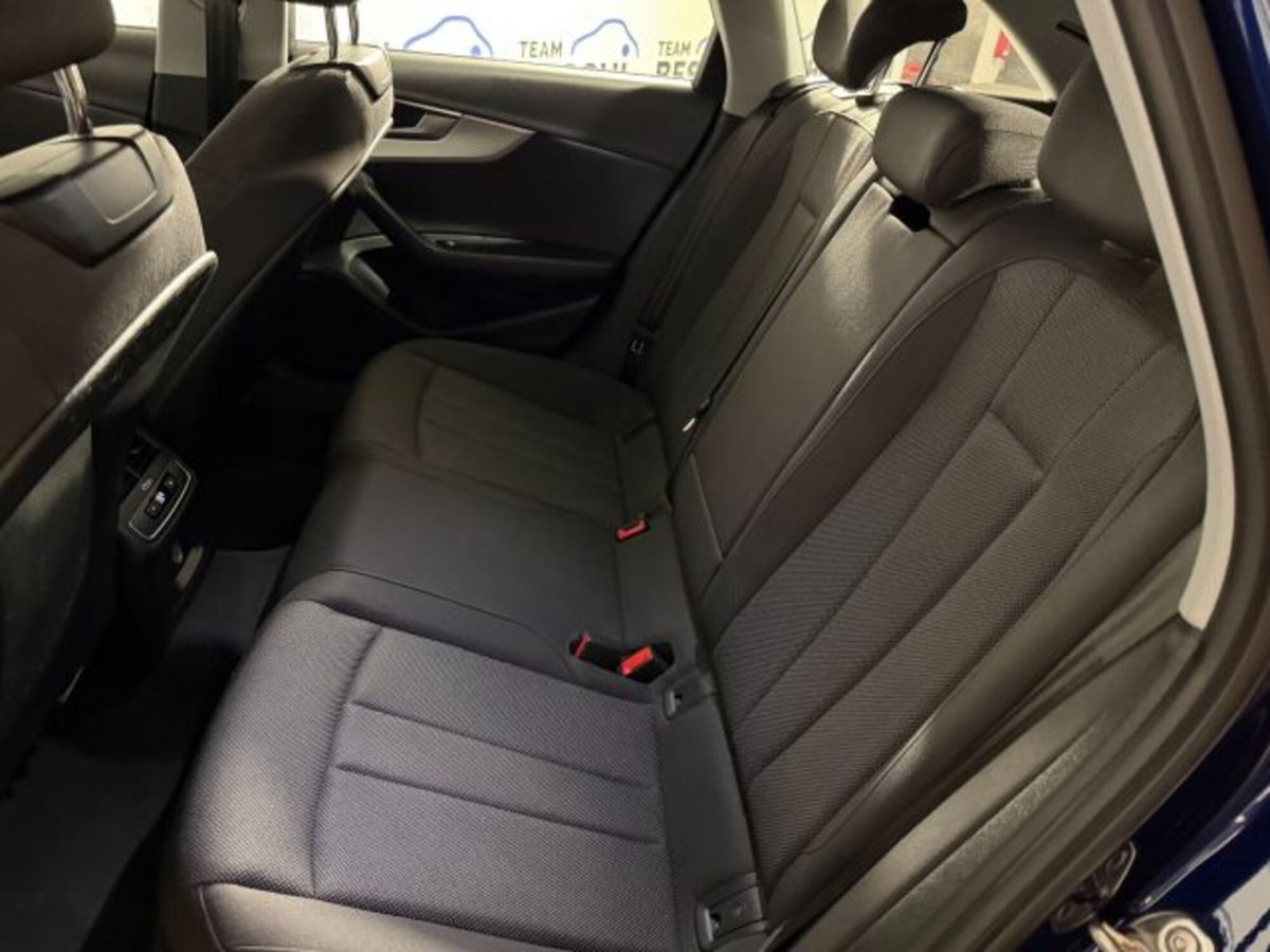 Audi A4 Avant 35 TDI/163 CV S tronic Business Advanced (8)