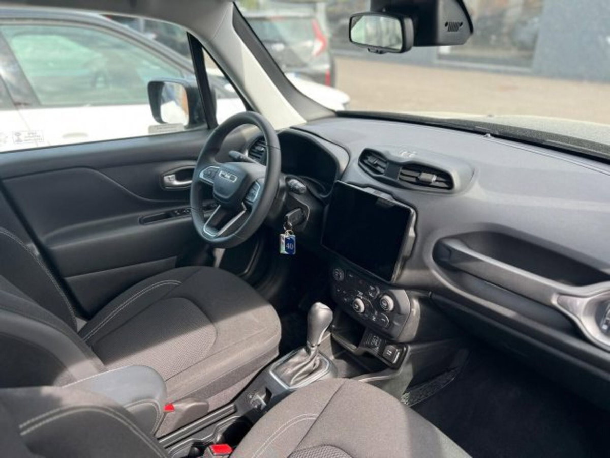 Jeep Renegade 1.5 turbo t4 mhev Altitude 2wd dct (9)