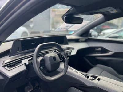 Peugeot 3008 1.2 hybrid Allure 145cv e-dcs6 (7)